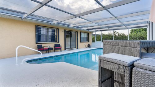 2599 Se Westmoreland Blvd, Port St. Lucie, FL, 34952-5382 | Card Image