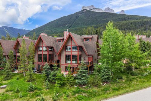 24-101 Armstrong Pl, Canmore, AB, T1W3M2 | Card Image