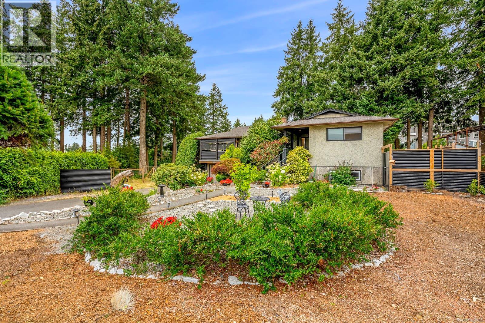 Residential in Comox 5