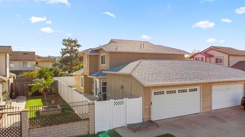 4561 Brookview Ct, Chino Hills, CA, 91709-2728 | Card Image
