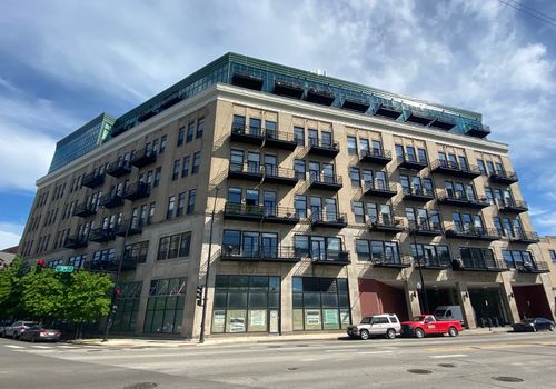 338-1645 Ogden Ave, Chicago, IL, 60612-4371 | Card Image