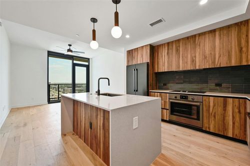 unit-1702-84 N Interstate 35, Austin, TX, 78701-4975 | Card Image