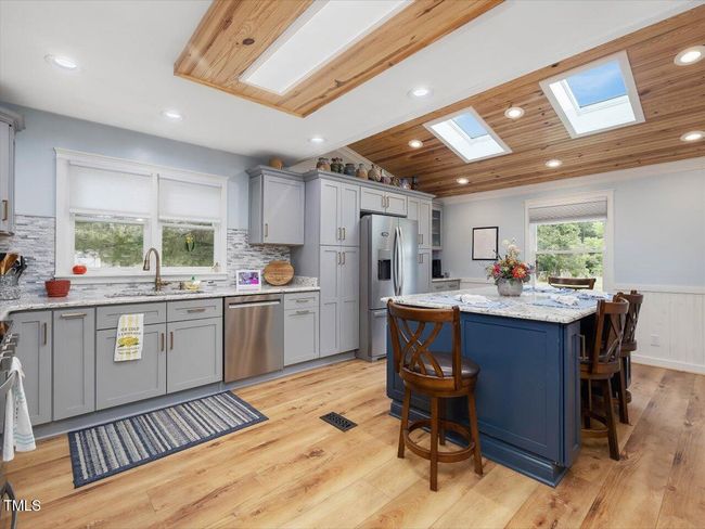14-Kitchen | Image 13