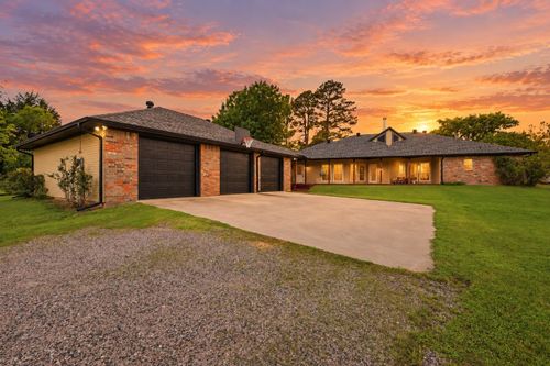 66 Tucker St, Pottsboro, TX, 75076-3509 | Card Image