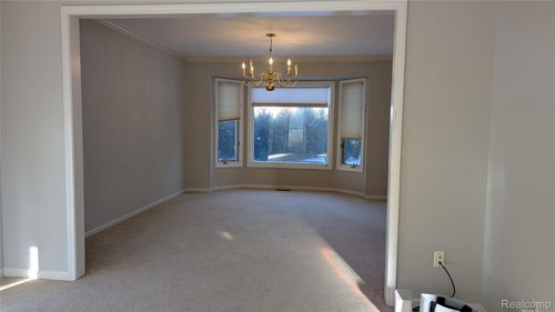 4912 Oak River Dr, Troy, MI, 48098-4140 | Card Image