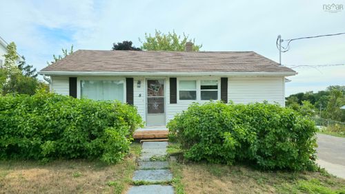 8 Hillside Dr, Antigonish, NS, B2G1H4 | Card Image