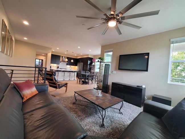 UNIT-2 - 2072 Tango Loop, Condo with 4 bedrooms, 3 bathrooms and 2 parking in Chula Vista CA | Image 10