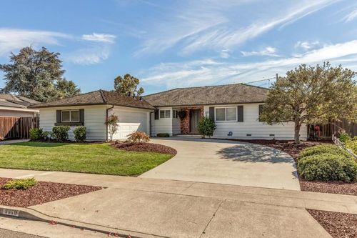 3370 Pearltone Dr, San Jose, CA, 95117-3052 | Card Image