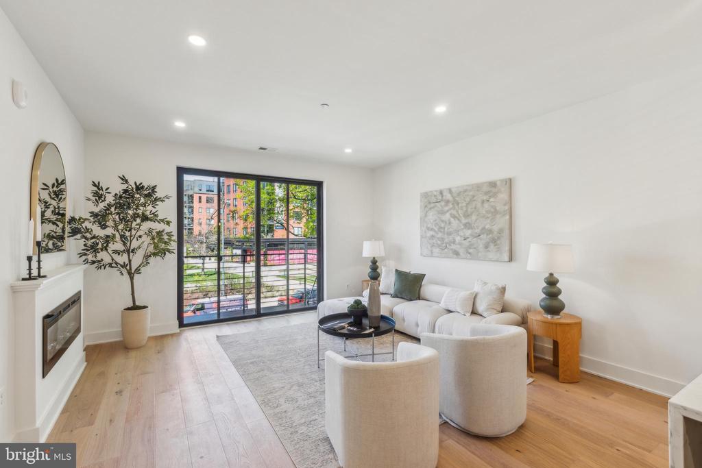 Residential in WASHINGTON 4