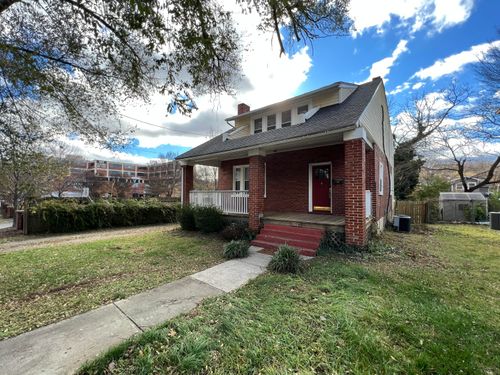 832 Wasena Ave Sw, Roanoke, VA, 24015-5306 | Card Image