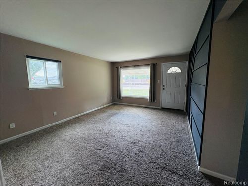 27700 Brush St, Madison Heights, MI, 48071-3302 | Card Image