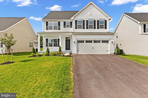 323 Kelso Dr, CAMP HILL, PA, 17011-8502 | Card Image