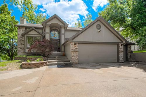 11101 Nw 55th St, Kansas City, MO, 64152-3300 | Card Image