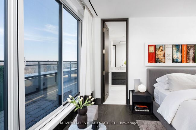 1201 - 181 Davenport Rd, Condo with 4 bedrooms, 7 bathrooms and null parking in Toronto ON | Image 32