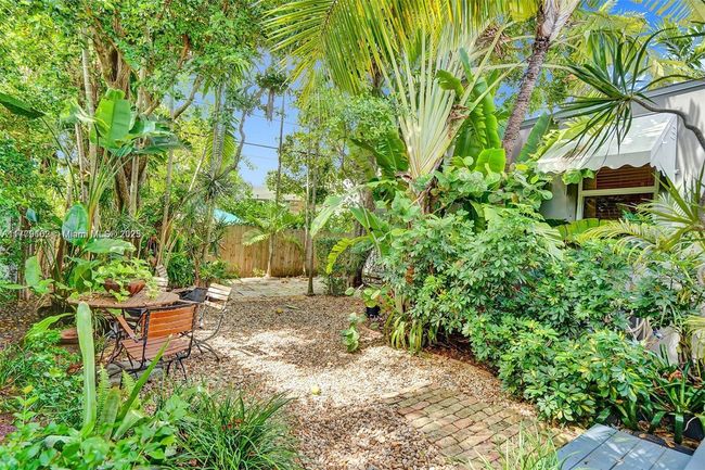 2462 Sw 22 Nd Ter, House other with 3 bedrooms, 2 bathrooms and null parking in Miami FL | Image 36