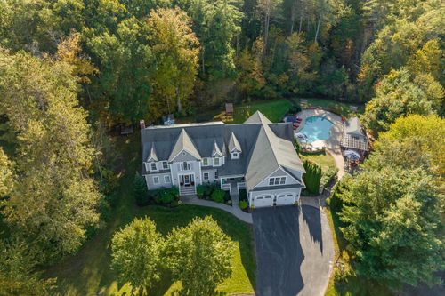 9 Hoyt Pond Rd, Madbury, NH, 03823-7635 | Card Image