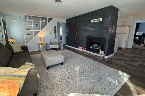 704 N Shore Dr, Clear Lake, IA, 50428-1347 | Card Image