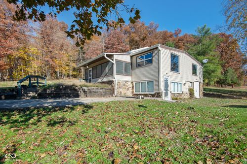 5894 Bellsville Pike, Columbus, IN, 47201-9479 | Card Image