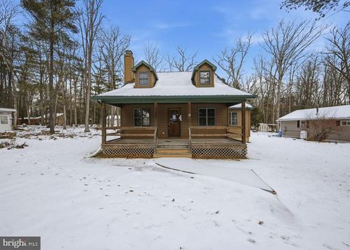 25 5th St, Hawley, PA, 18428-4610 | Card Image