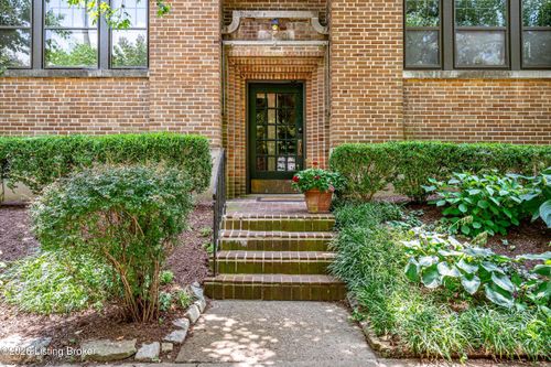 apt-6-1300 Everett Ave, Louisville, KY, 40204-2230 | Card Image