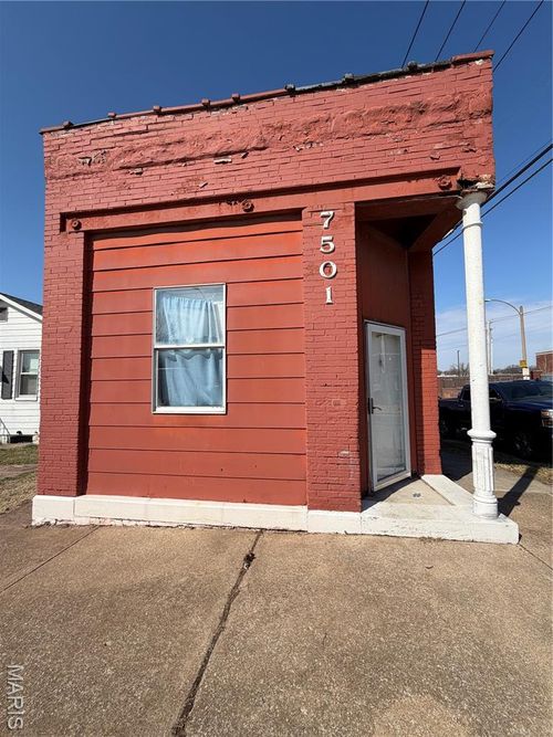 7501 Vermont Ave, Saint Louis, MO, 63111-3246 | Card Image