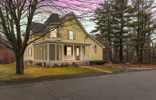 10 Giles Street, Methuen, MA, 01844 | Card Image