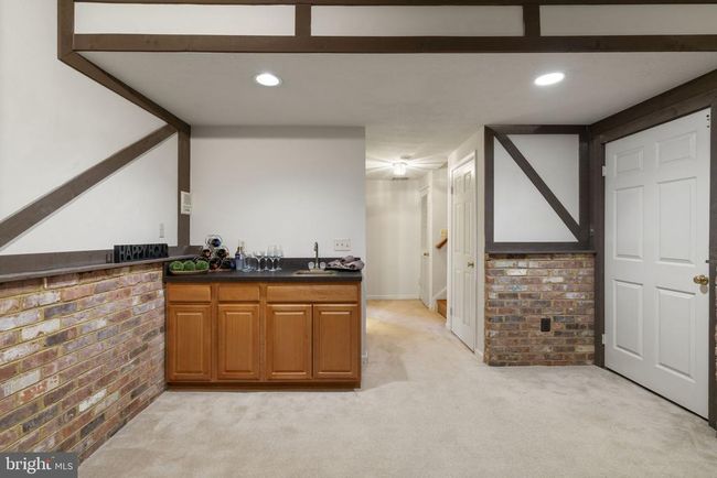 1537 Cedar Ave, Townhouse with 4 bedrooms, 5 bathrooms and null parking in MCLEAN VA | Image 46