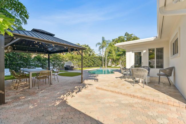 2205 Ne 30 Th St, House other with 3 bedrooms, 2 bathrooms and null parking in Lighthouse Point FL | Image 75