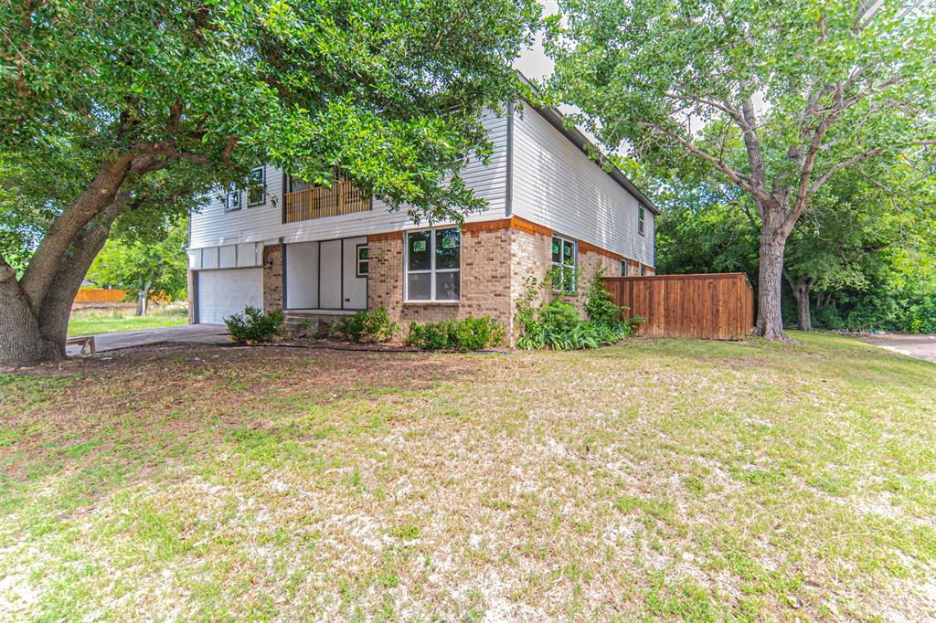 Basswood Dr, Fort Worth, TX 76135