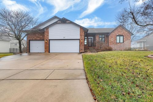 231 S Fairway Cir, Andover, KS, 67002-9044 | Card Image