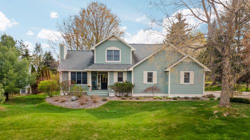5084 Arrowhead Ct, Williamsburg, MI, 49690-9589 | Card Image