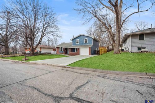 6626 Bethany Park Dr, Lincoln, NE, 68505-2256 | Card Image