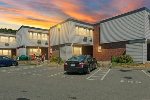 204-204 West Walk, West Haven, CT, 06516-5962 | Card Image