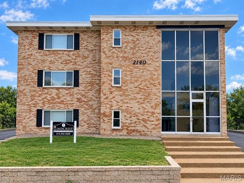 105-2140 Hampton Ave, Saint Louis, MO, 63139-2915 | Card Image