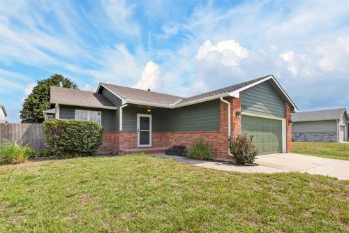 1744 N Country Walk Ln, Mulvane, KS, 67110-9218 | Card Image