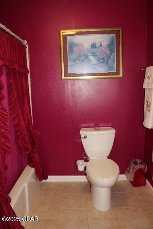 2100 Third Ave, House other with 3 bedrooms, 3 bathrooms and null parking in Sneads FL | Image 54
