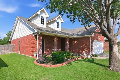 5913 Ozark Dr, Fort Worth, TX, 76131-4008 | Card Image