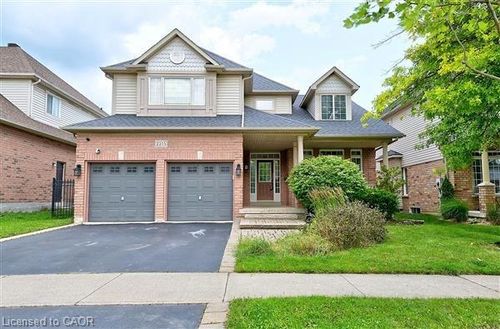 2215 Tiger Rd, Burlington, ON, L7M4X3 | Card Image