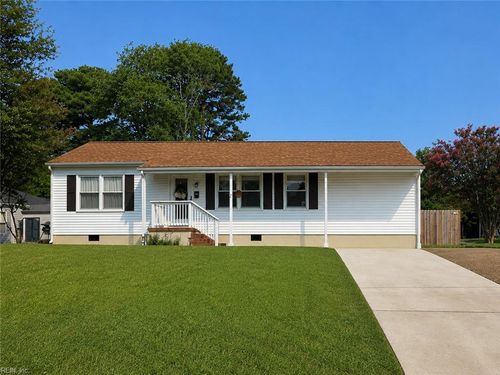 2 Surry Ct, Hampton, VA, 23669-2320 | Card Image
