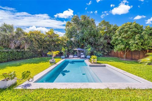 3531 Sw 1st Ave, Miami, FL, 33145-3905 | Card Image