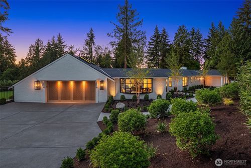 2610 86th Ave Ne, Clyde Hill, WA, 98004-1666 | Card Image