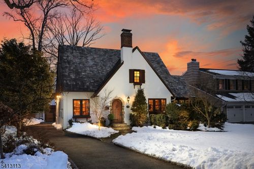 646 Forest Ave, Westfield, NJ, 07090-4321 | Card Image