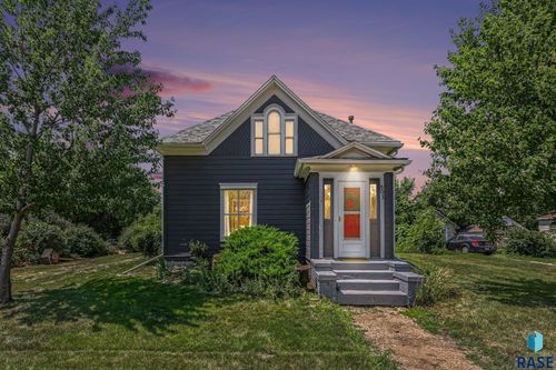 803 N Egan Ave Avenue, Madison, SD, 57042 | Card Image