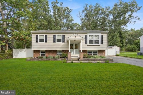 7 S Carolina Rd, BROWNS MILLS, NJ, 08015-5347 | Card Image