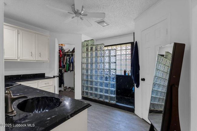 2022 Buffalo Dr, House other with 3 bedrooms, 2 bathrooms and null parking in Levelland TX | Image 18