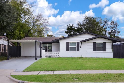 1831 Wintergreen Rd, Carrollton, TX, 75006-7543 | Card Image