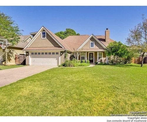 110 Surrey Dr, Boerne, TX, 78006-1717 | Card Image