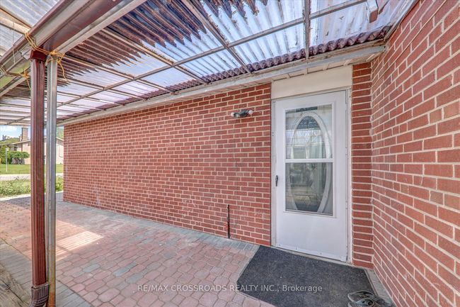 18 Demarco Blvd, House other with 4 bedrooms, 2 bathrooms and 4 parking in Toronto ON | Image 5