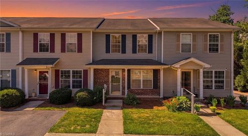 42-5808 Battery Dr, Greensboro, NC, 27409-3087 | Card Image