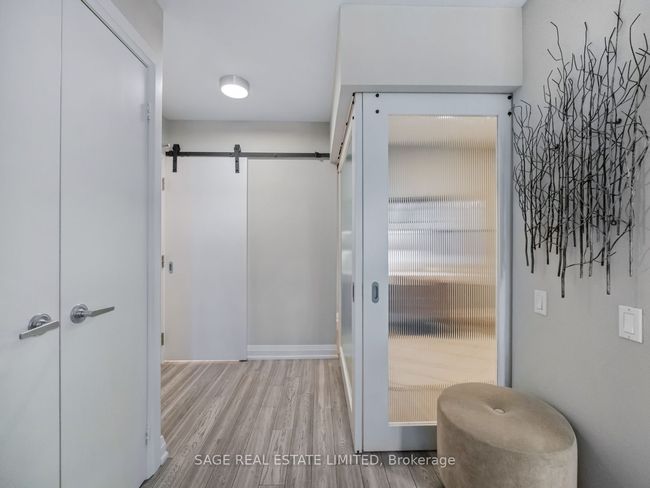 507 - 20 Scrivener Sq, Condo with 2 bedrooms, 2 bathrooms and null parking in Toronto ON | Image 6